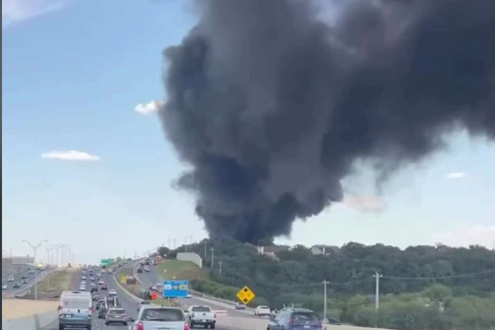 Hot tub warehouse ignites massive fire in San Antonio