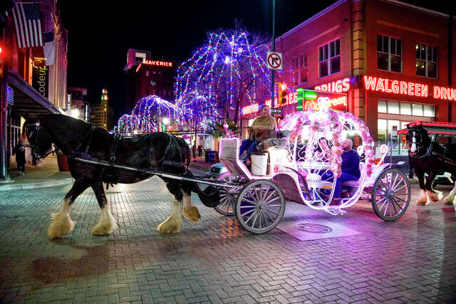 Ban of horse-drawn carriages in San Antonio reaches next step