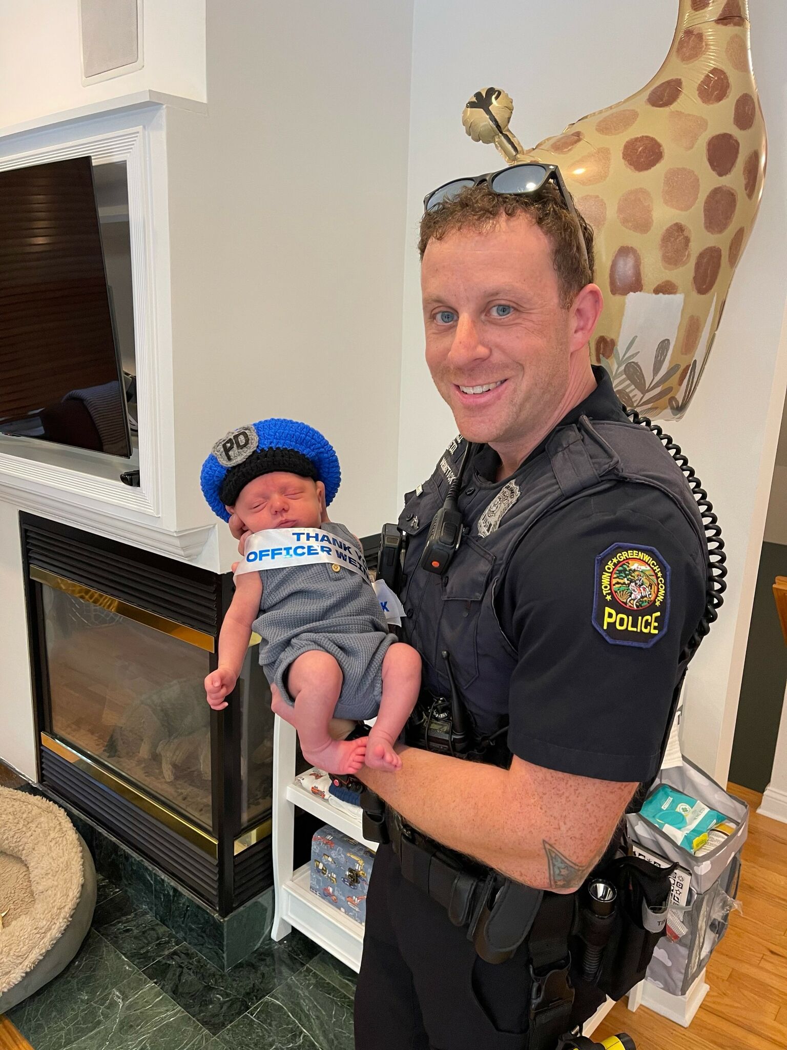 Greenwich police officer delivers baby on I-95 in CT