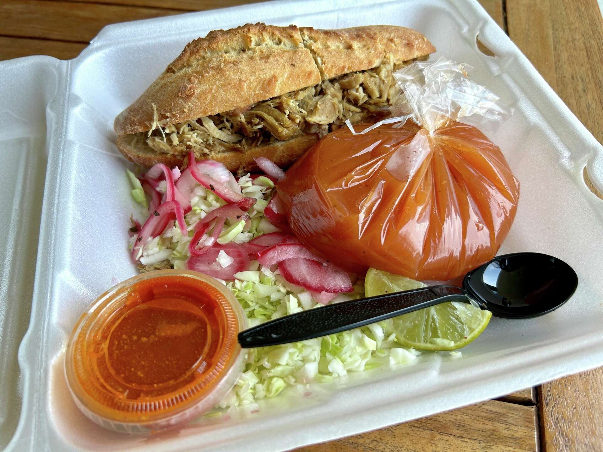 Tortas Ahogadas El Chivito