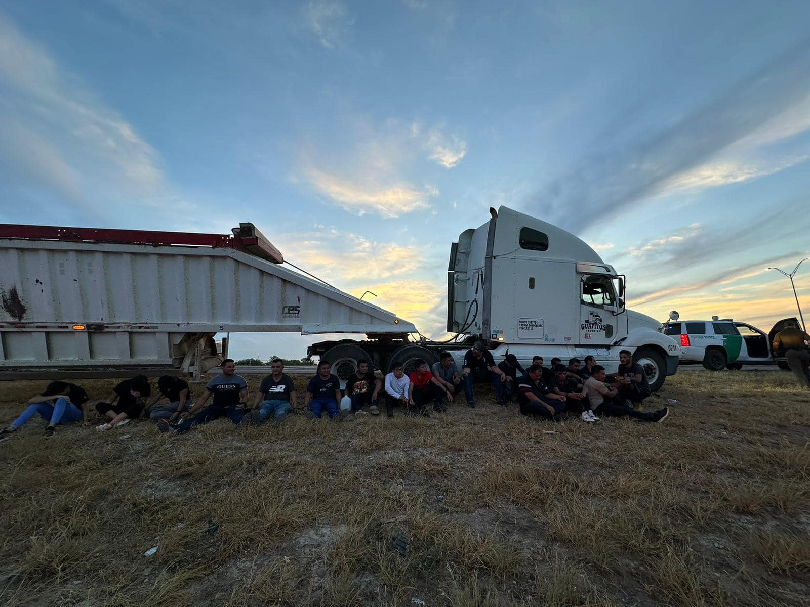 Laredo man arrested in Encinal with 23 migrants in stolen 18-wheeler
