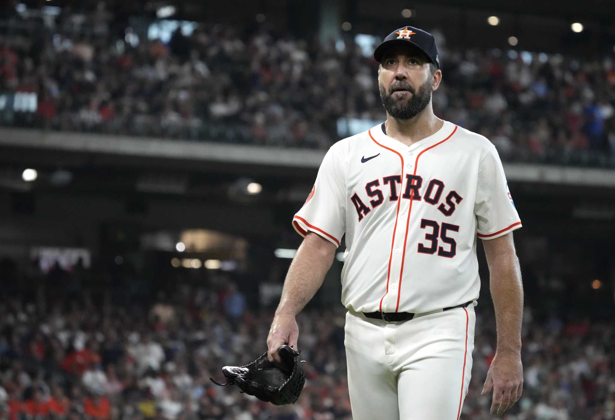 Justin Verlander returns to Houston Astros, pitches five innings