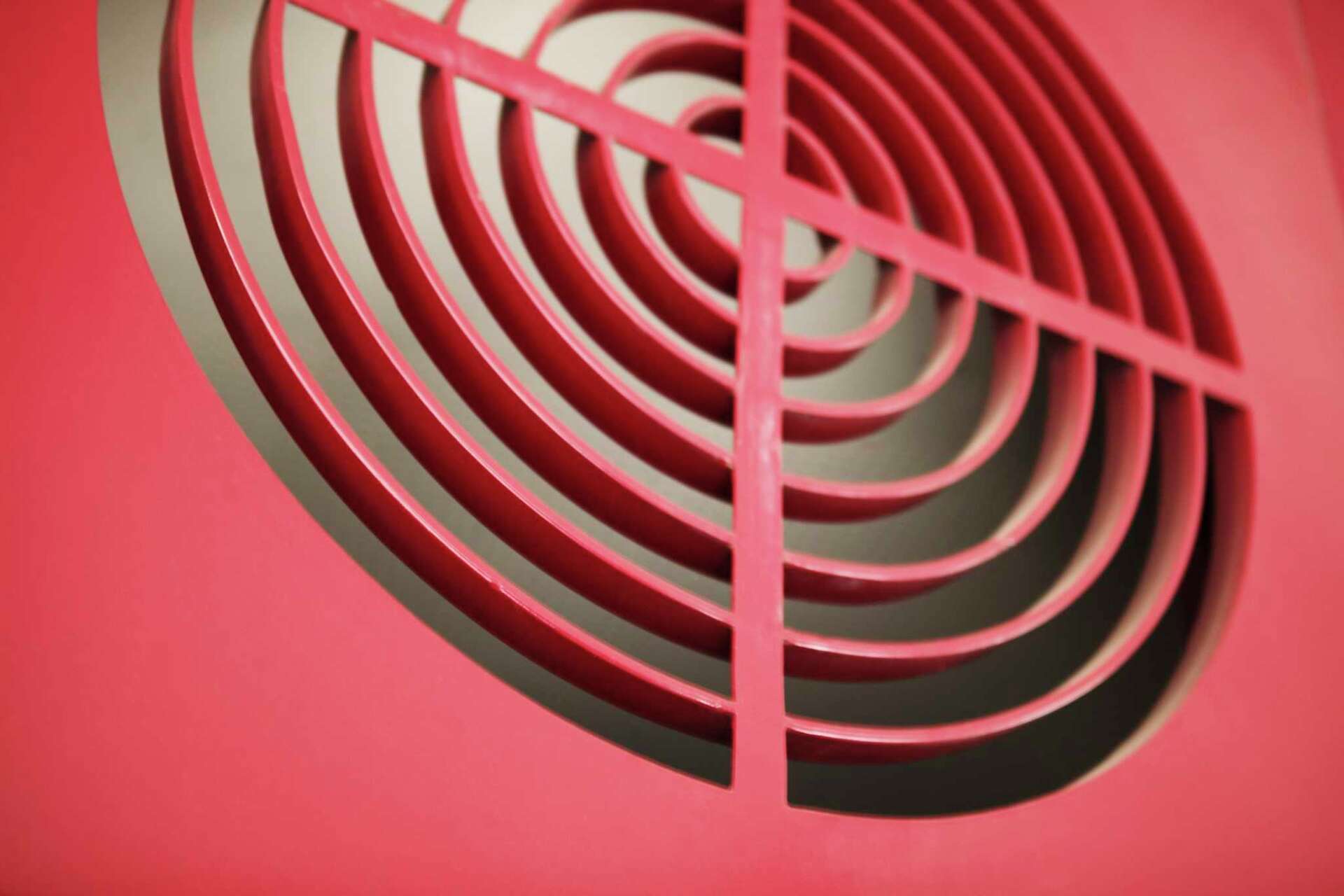 What Is the Advantage of a Fanless Computer?