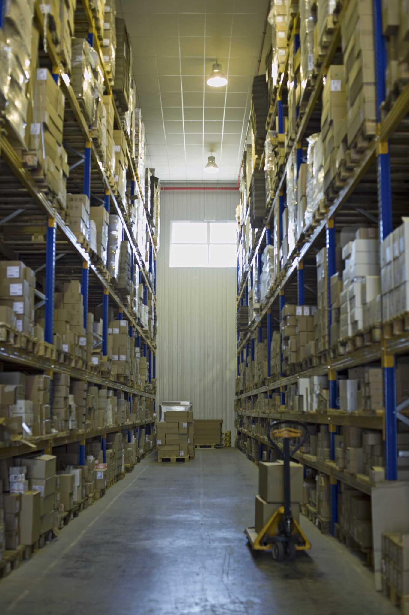 What Is the Difference Between eBay & Amazon?