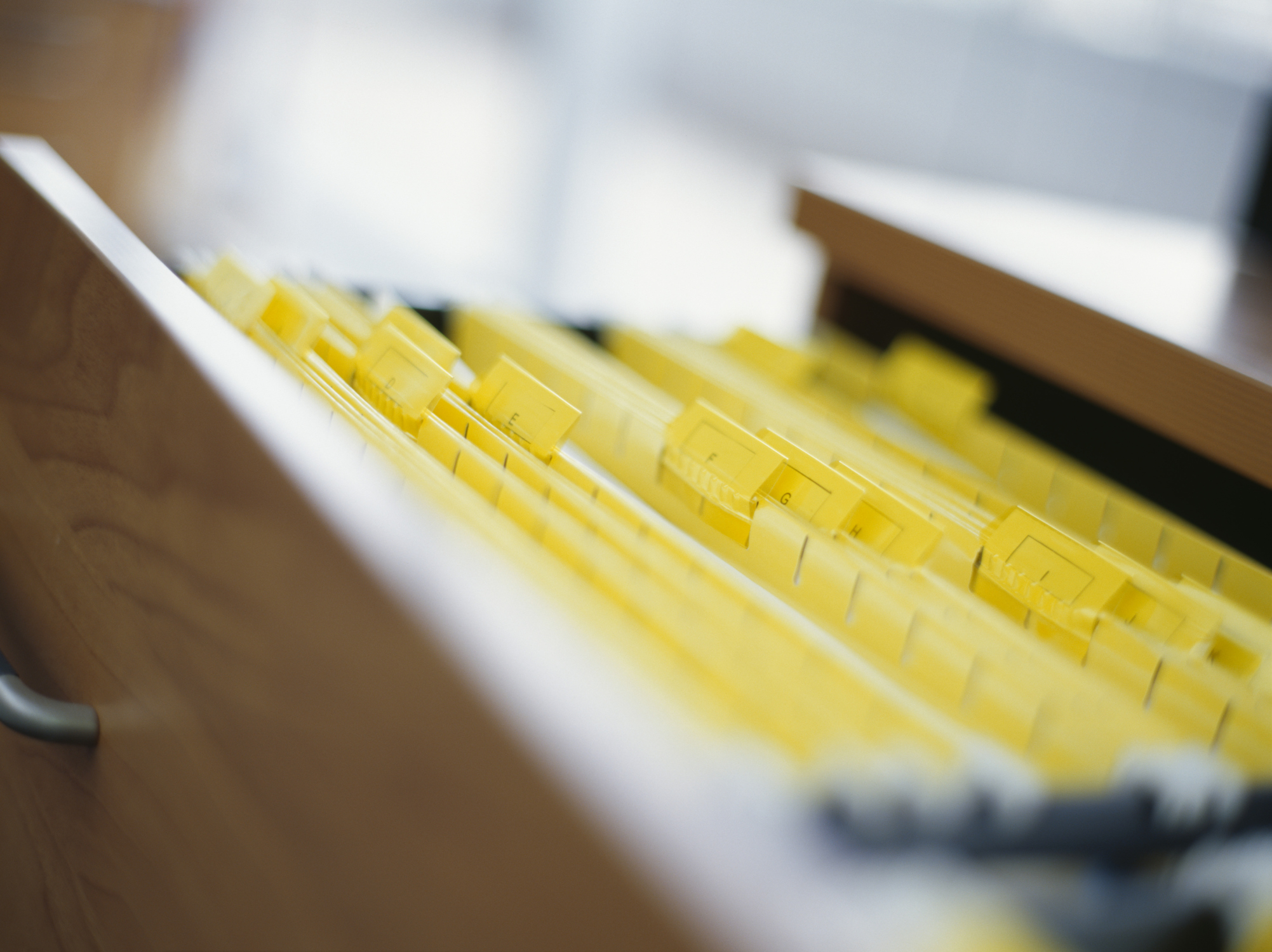 Advantages & Disadvantages of Traditional File Organization
