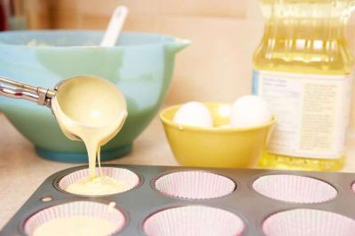 What Are the Basics to Making a Cupcake Business at Home?