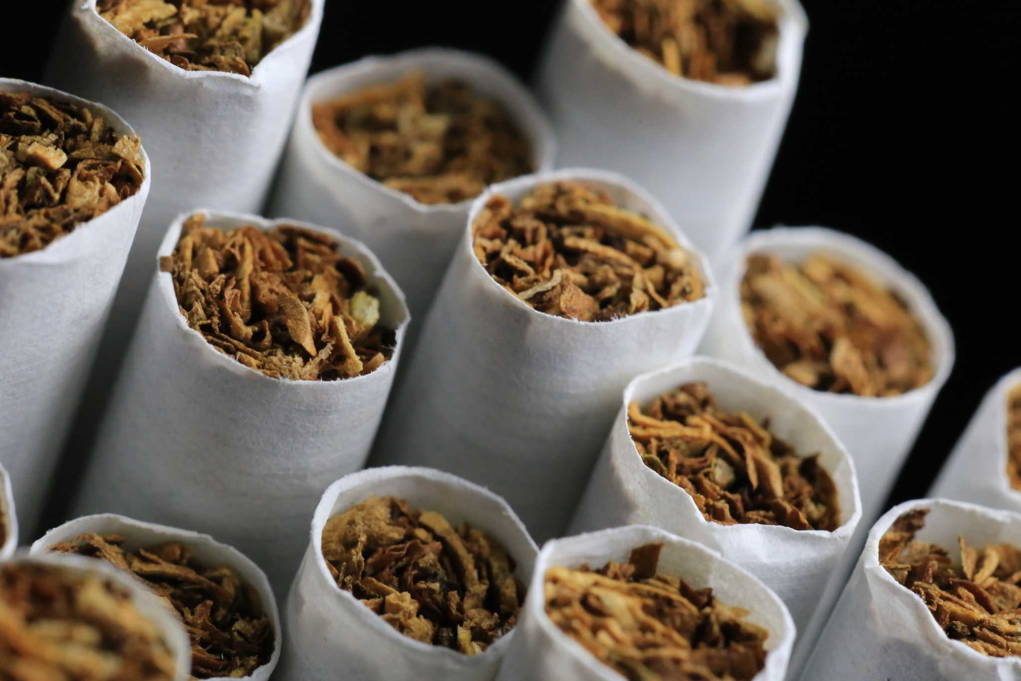 1 week no cigarettes Quitting smoking does sound very daunting, doesn't it? The reality is that  it is possible to quit, and it is never too late to do so even if you have  been smoking