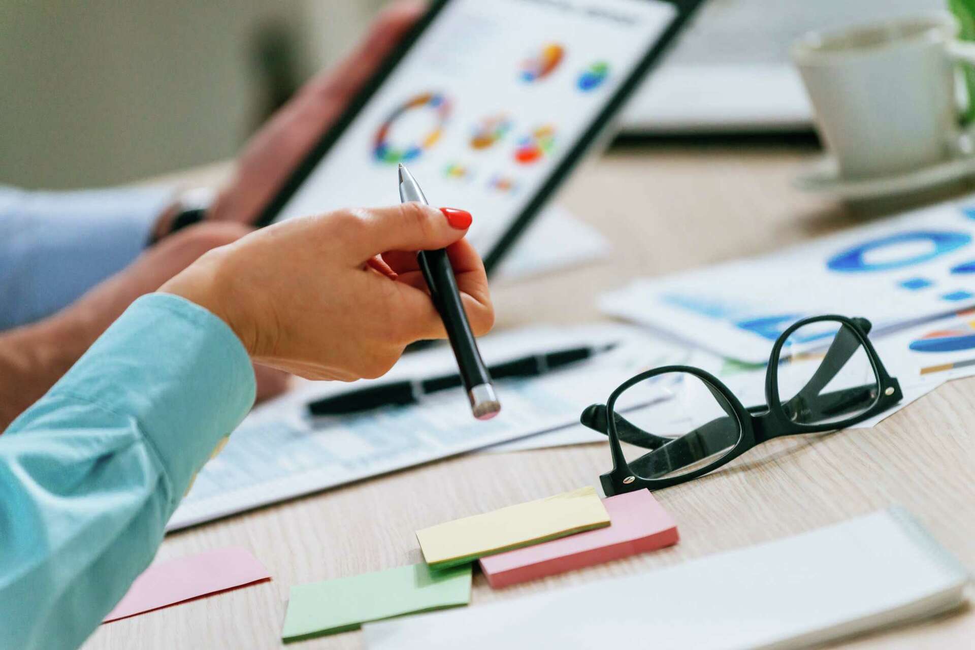 How to Calculate Taxable Income for a Company