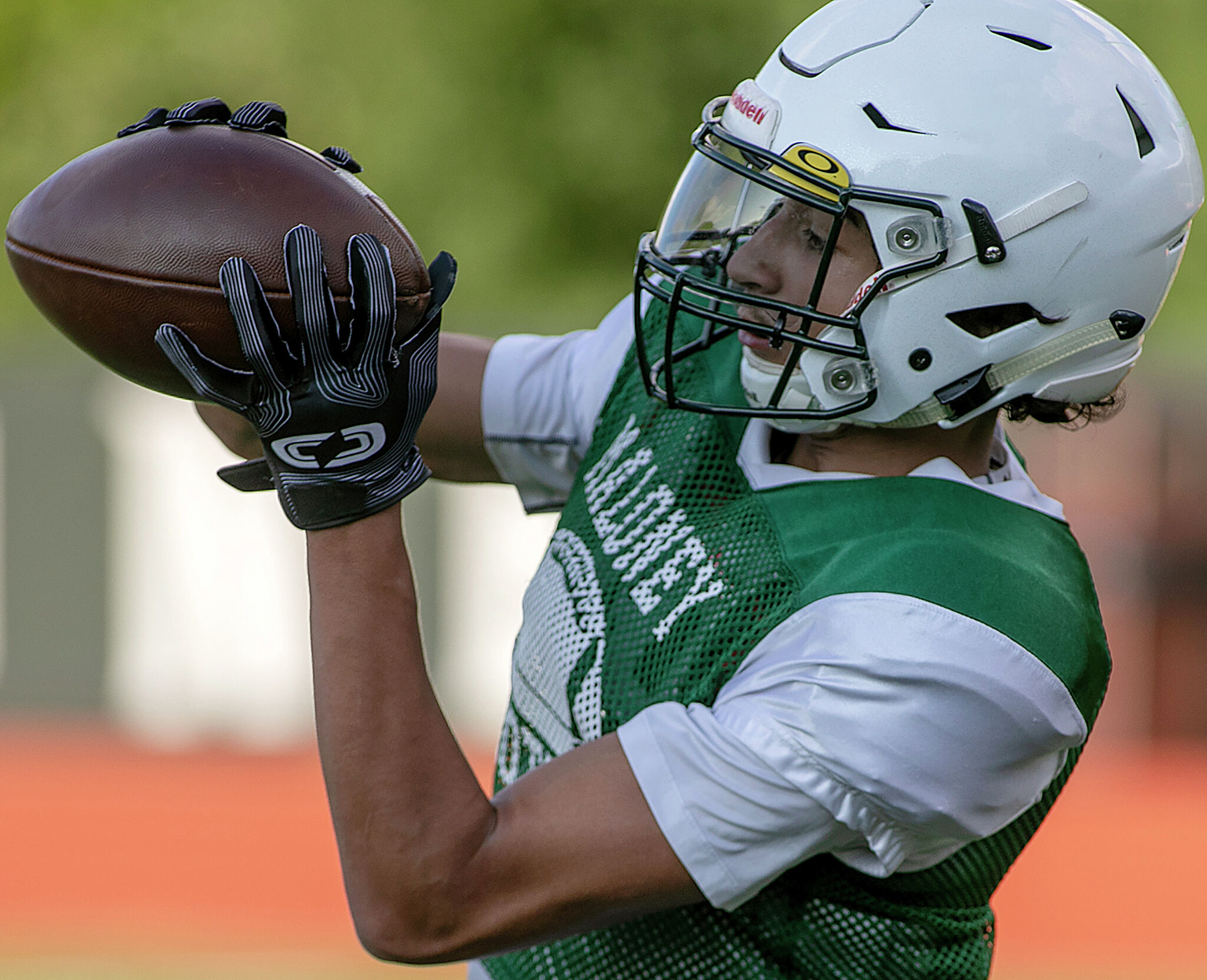 Maloney defeats Glastonbury high school football behind Martell's 4TDs