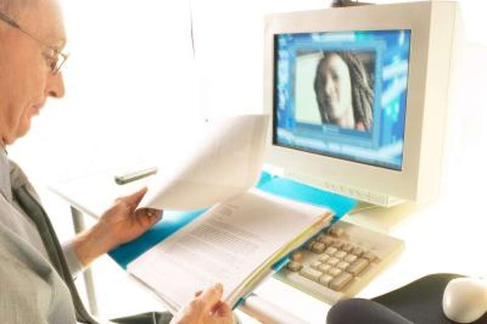 How to Face Chat on a Computer