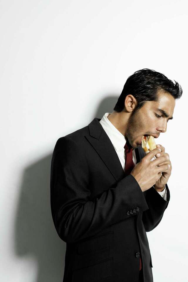 what-if-an-employee-refuses-to-take-lunch