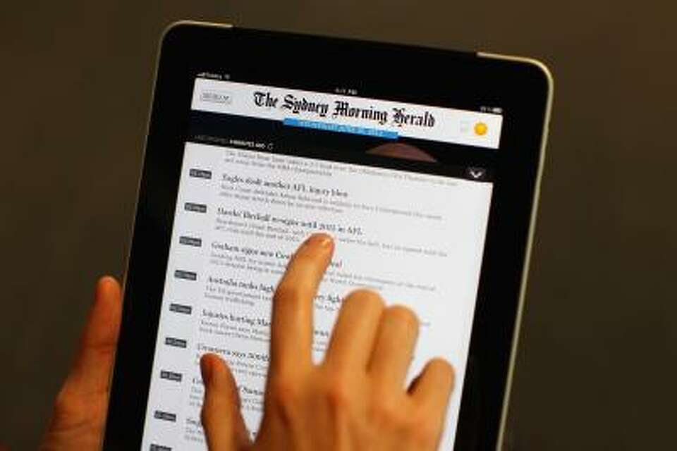 How to Keep an iPad From Dropping WiFi Signals
