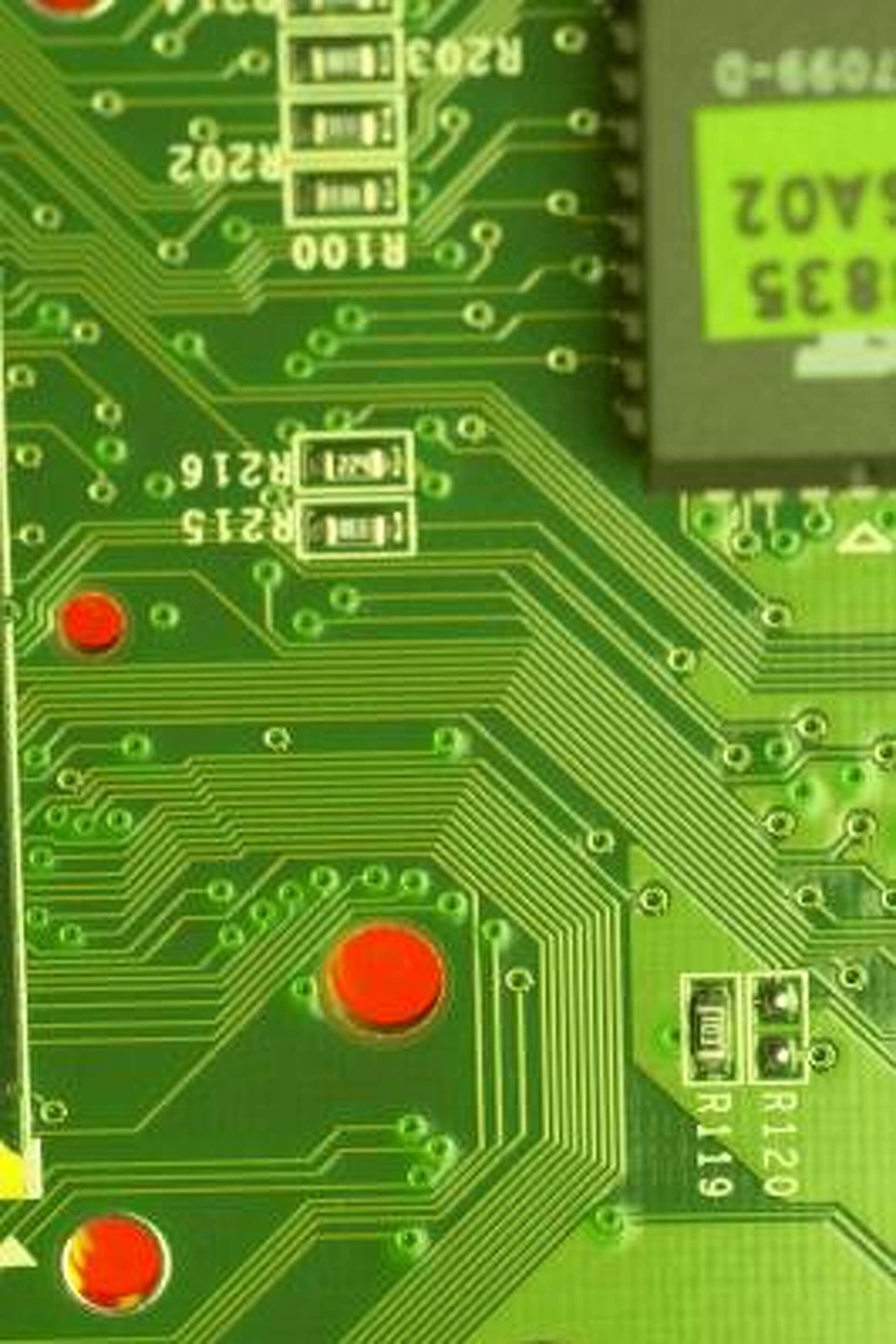 How to Locate the Hard Drive on a Compaq Presario