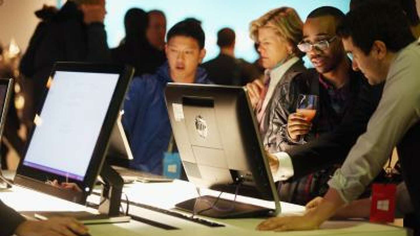 how to make something full screen on computer