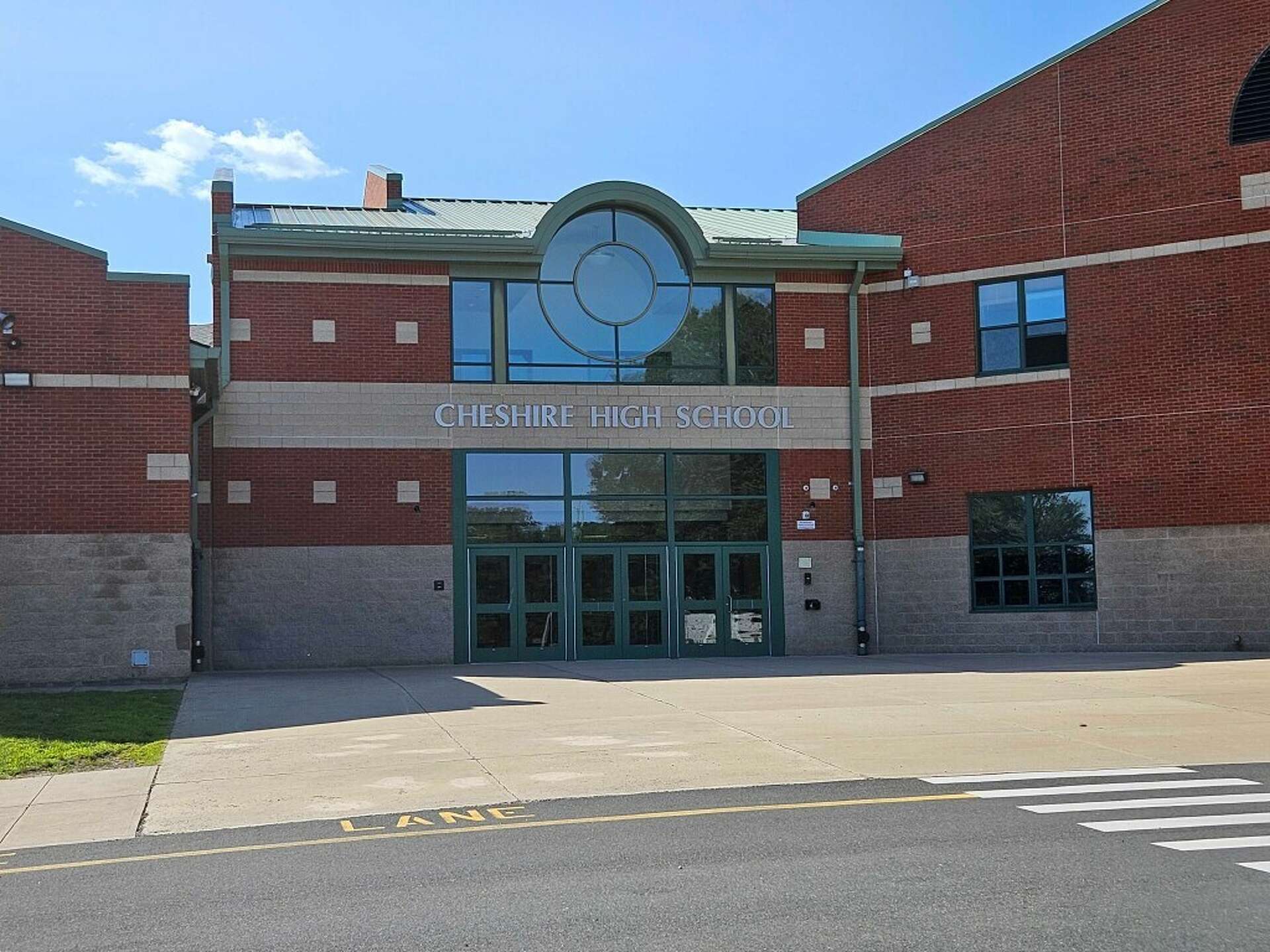 Cheshire High School Student Dies, Orientation Canceled