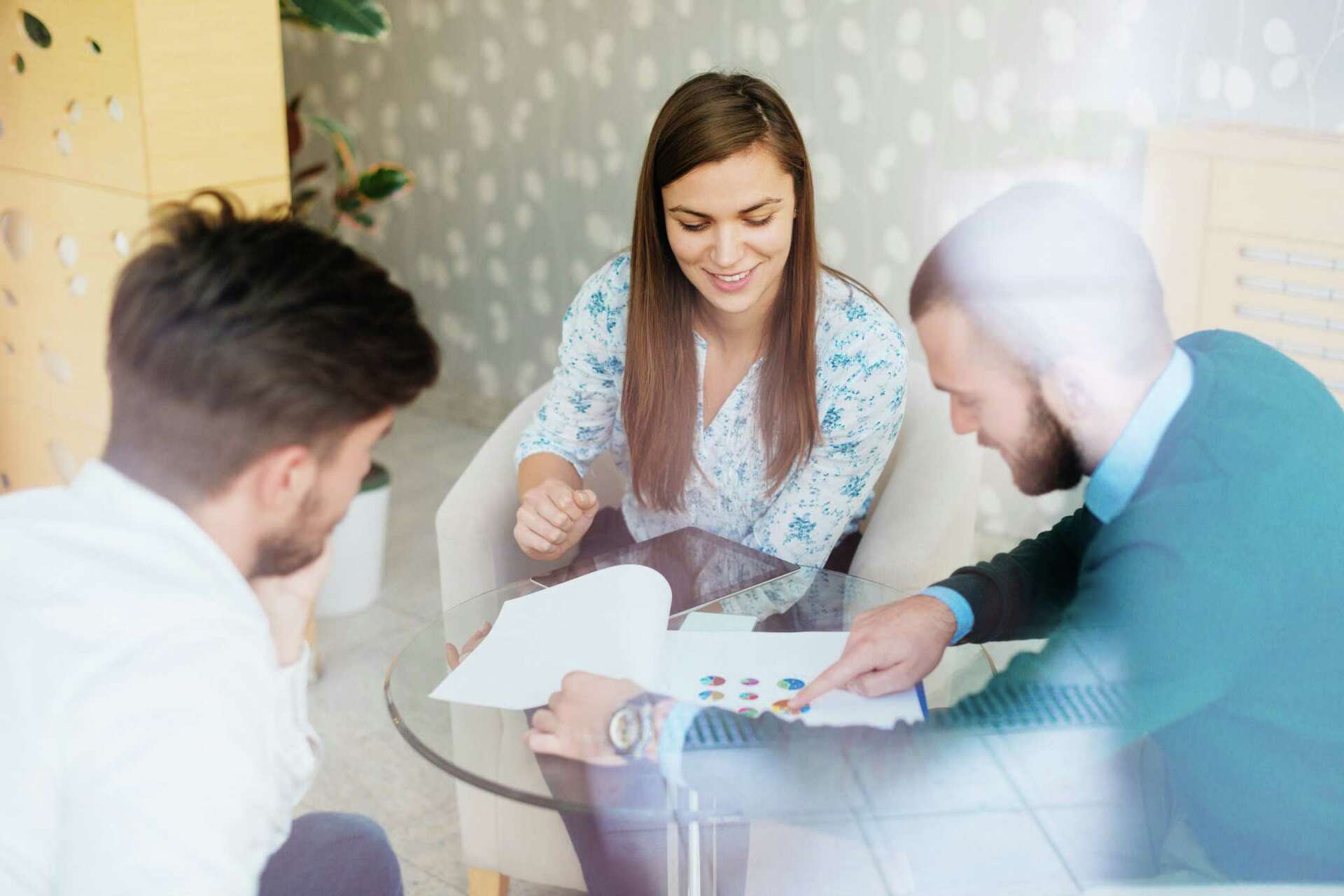 is sales revenue included in balance sheet