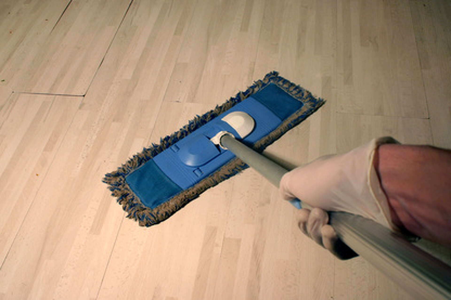 How to Start My Own House Cleaning Business