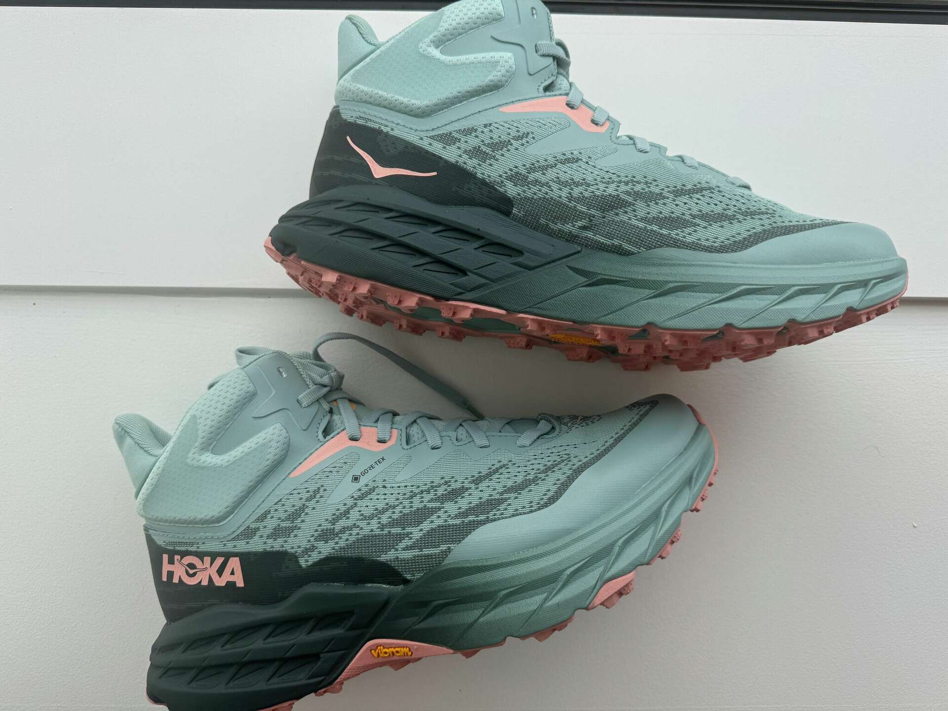 Hoka one one speedgoat mid review hotsell