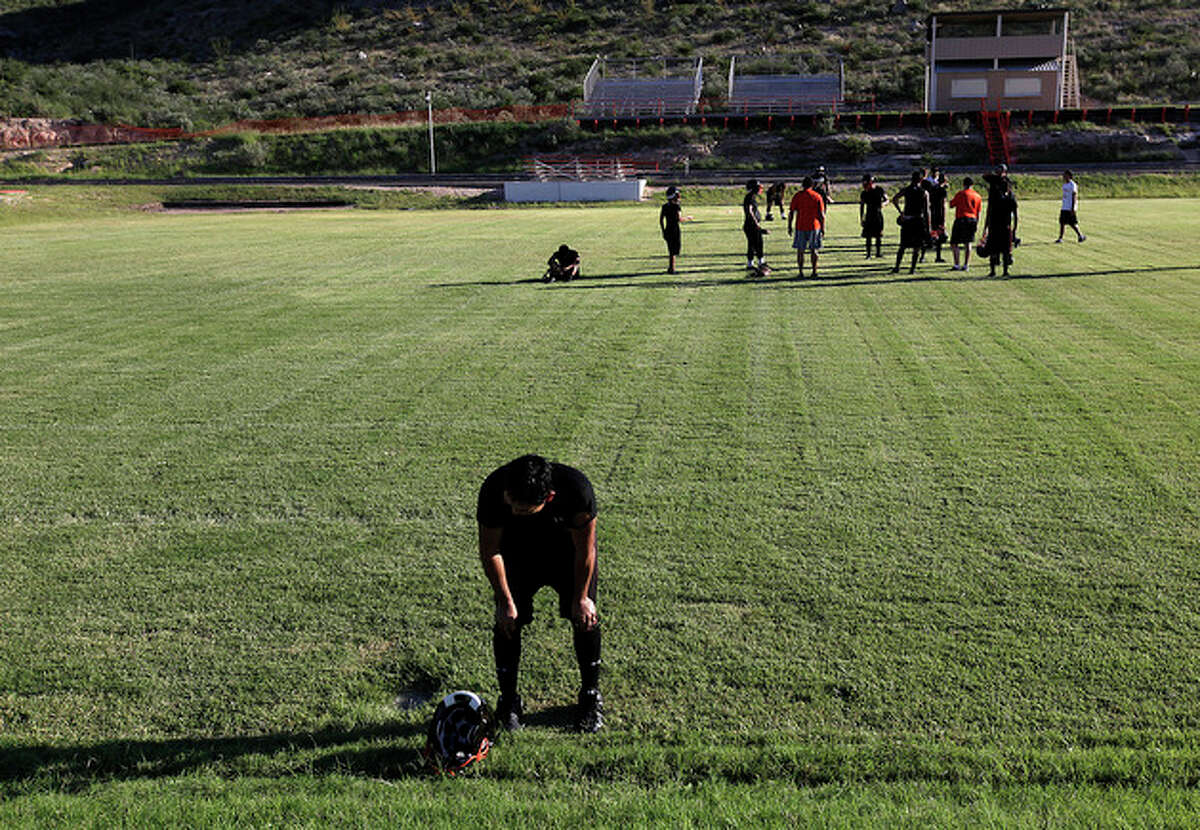 Sanderson Six Man Football