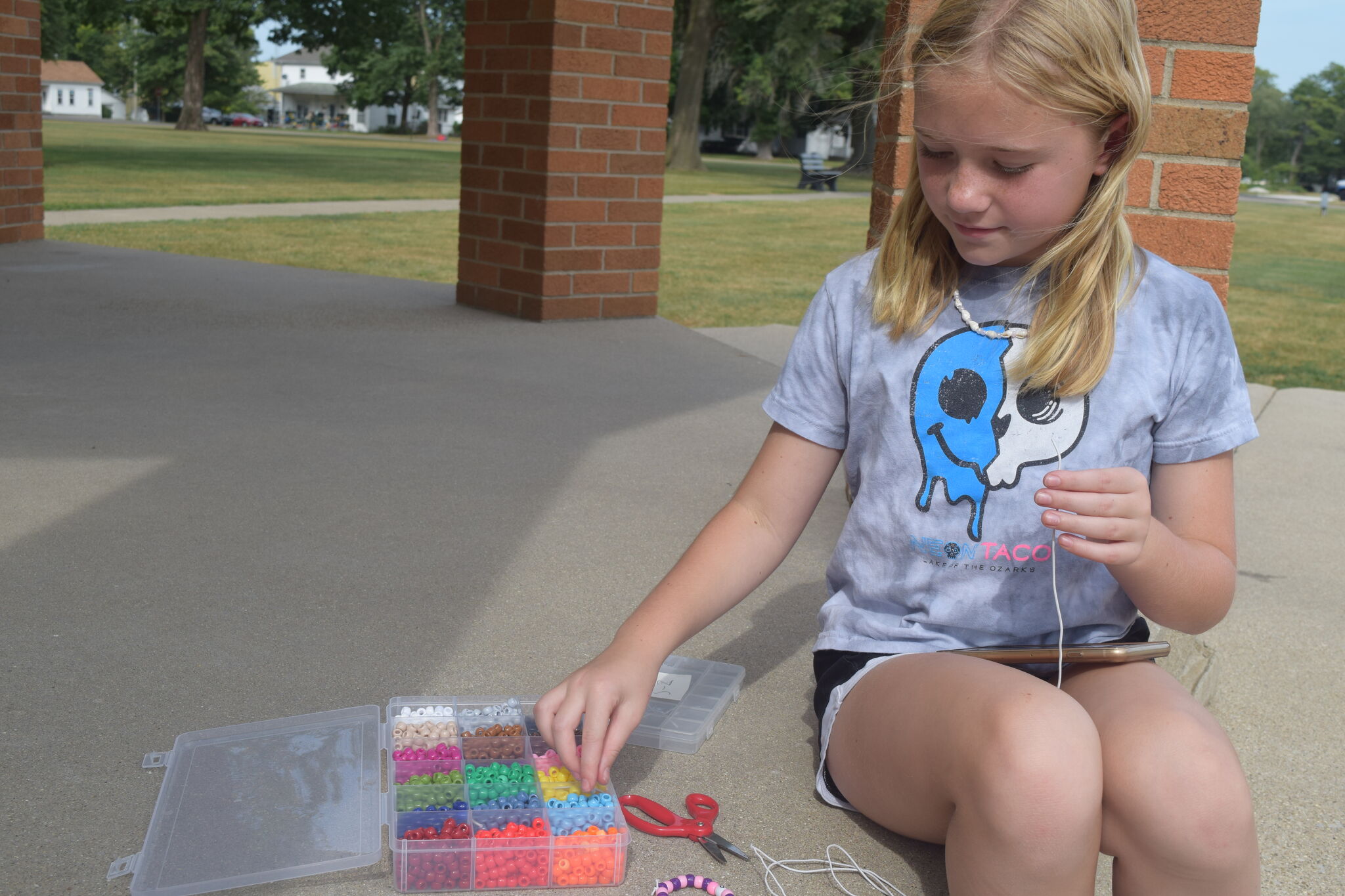 10-year-old girl from Waverly supports food bank with bracelets