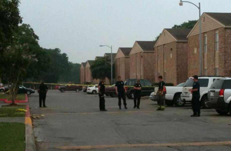 Man seriously injured in East Side shooting San Antonio ExpressNews