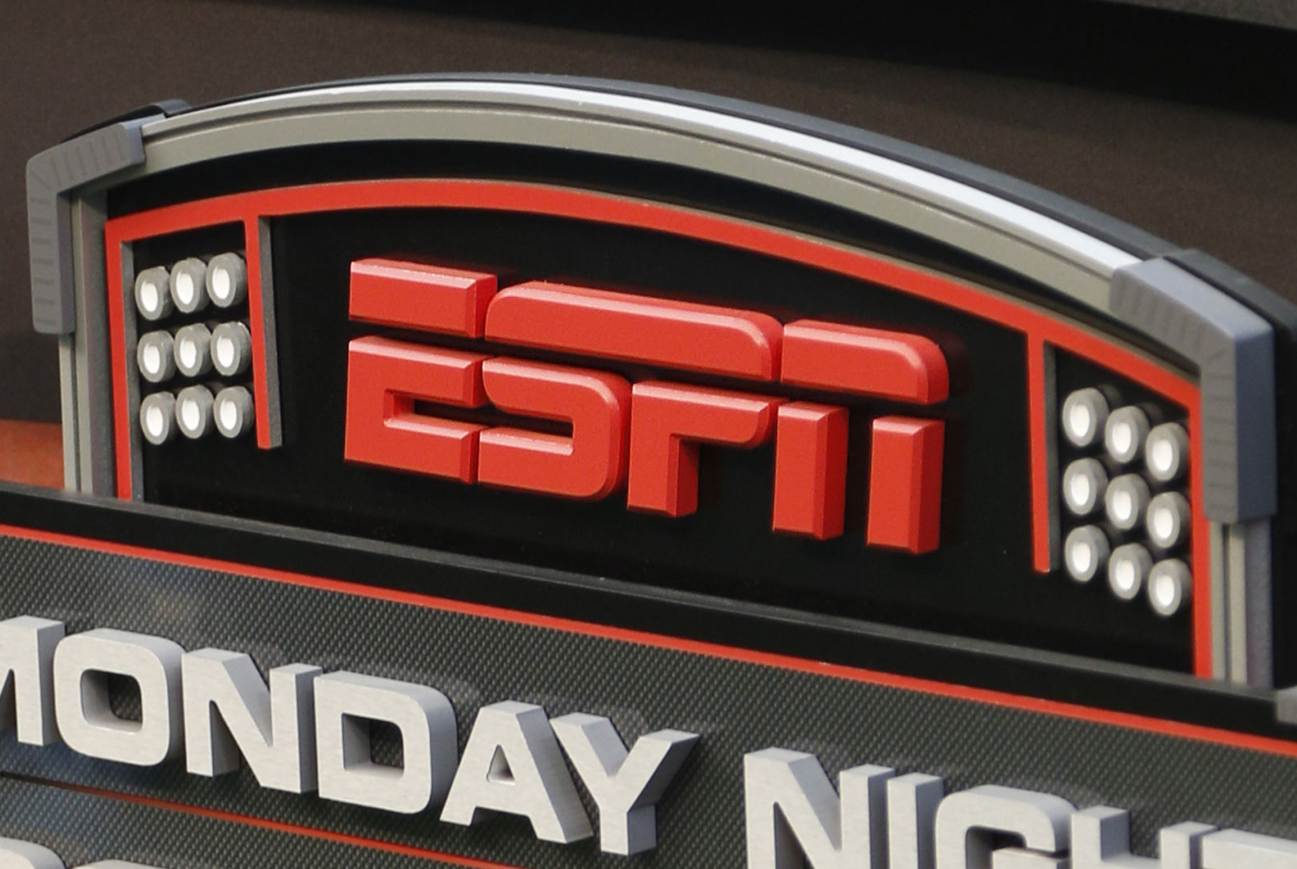 Your own personalized “SportsCenter”? ESPN is working on it for upcoming streaming service