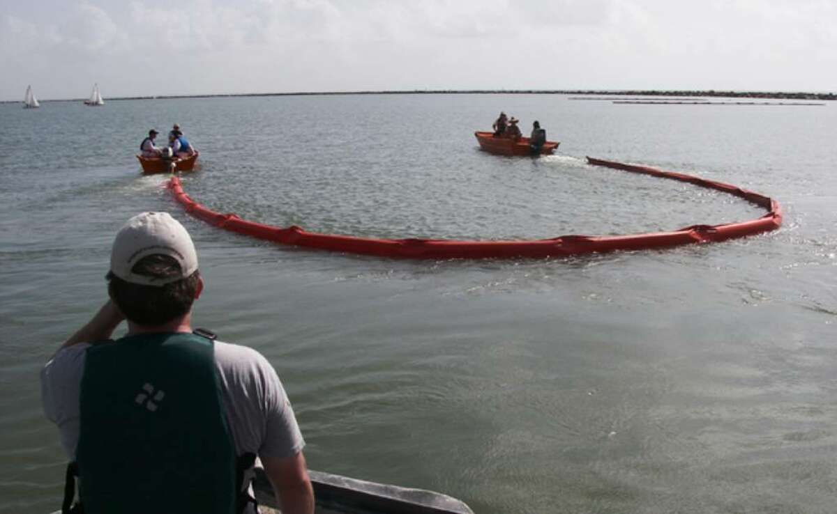 Oil spill school adds courses in wake of disaster