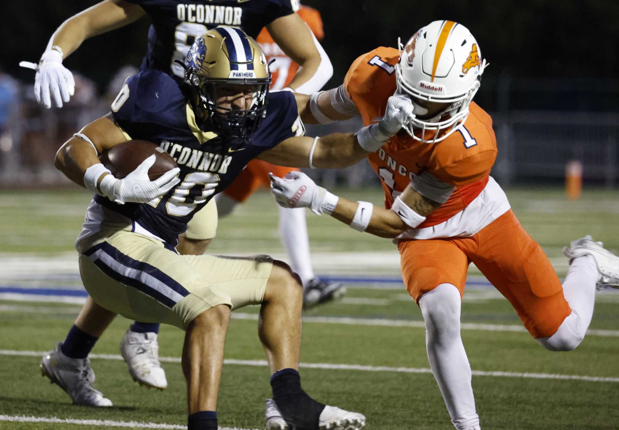 Brandeis football rallies from big deficit to beat O'Connor