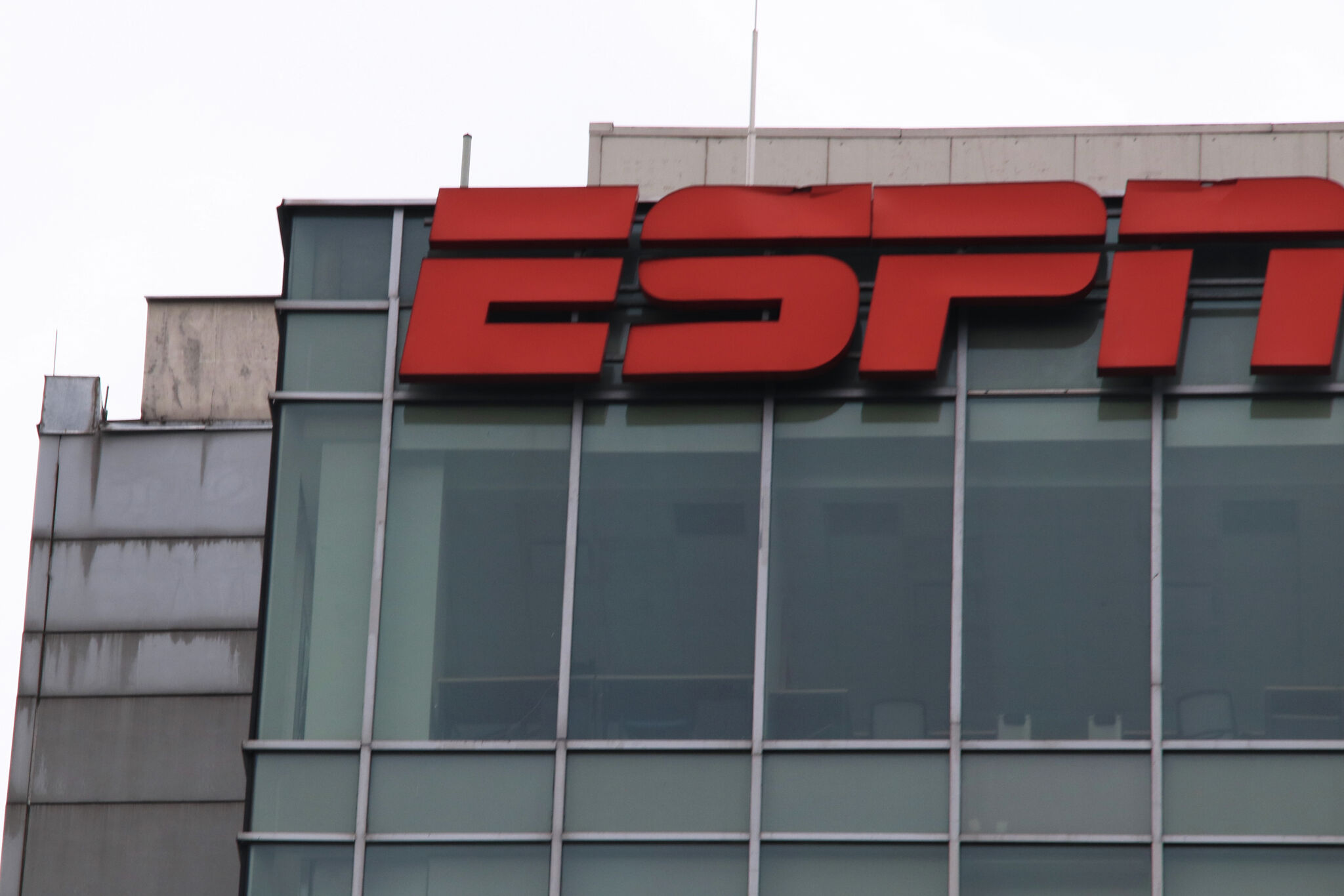 ABC, ESPN restored for DirecTV, Uverse customers as dispute ends