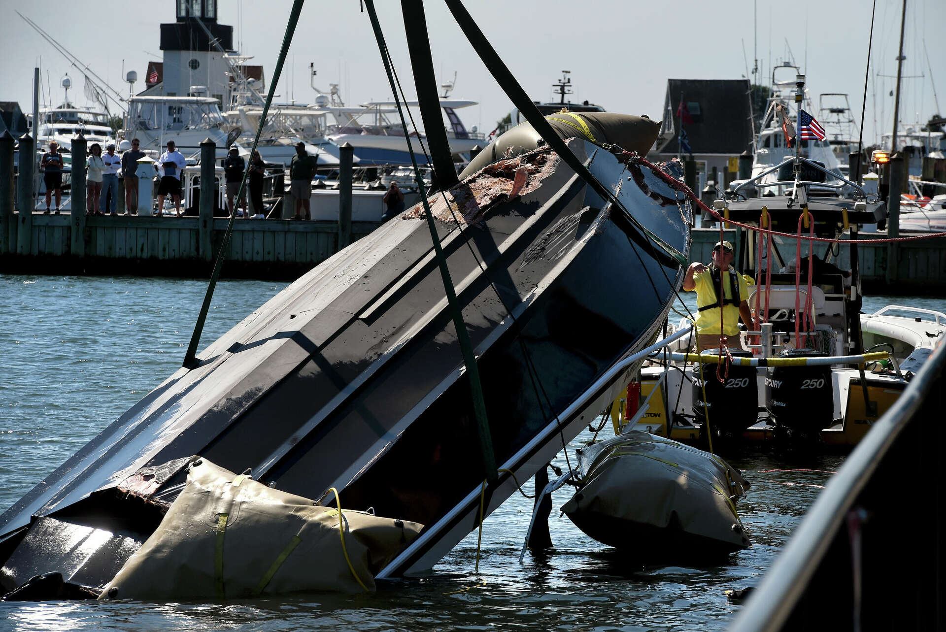 1 dead, 2 missing in Old Saybrook boat crash, officials say