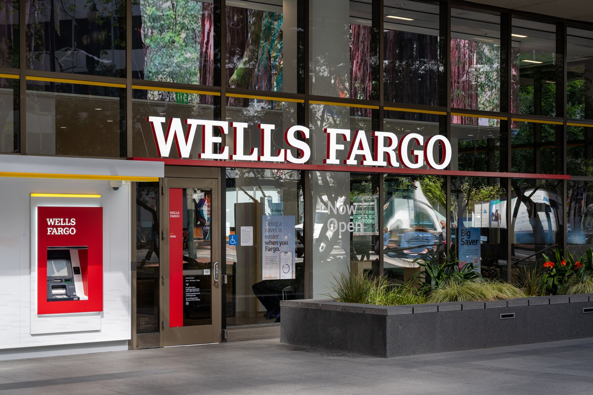 Wells Fargo employee died at her desk, found four days later