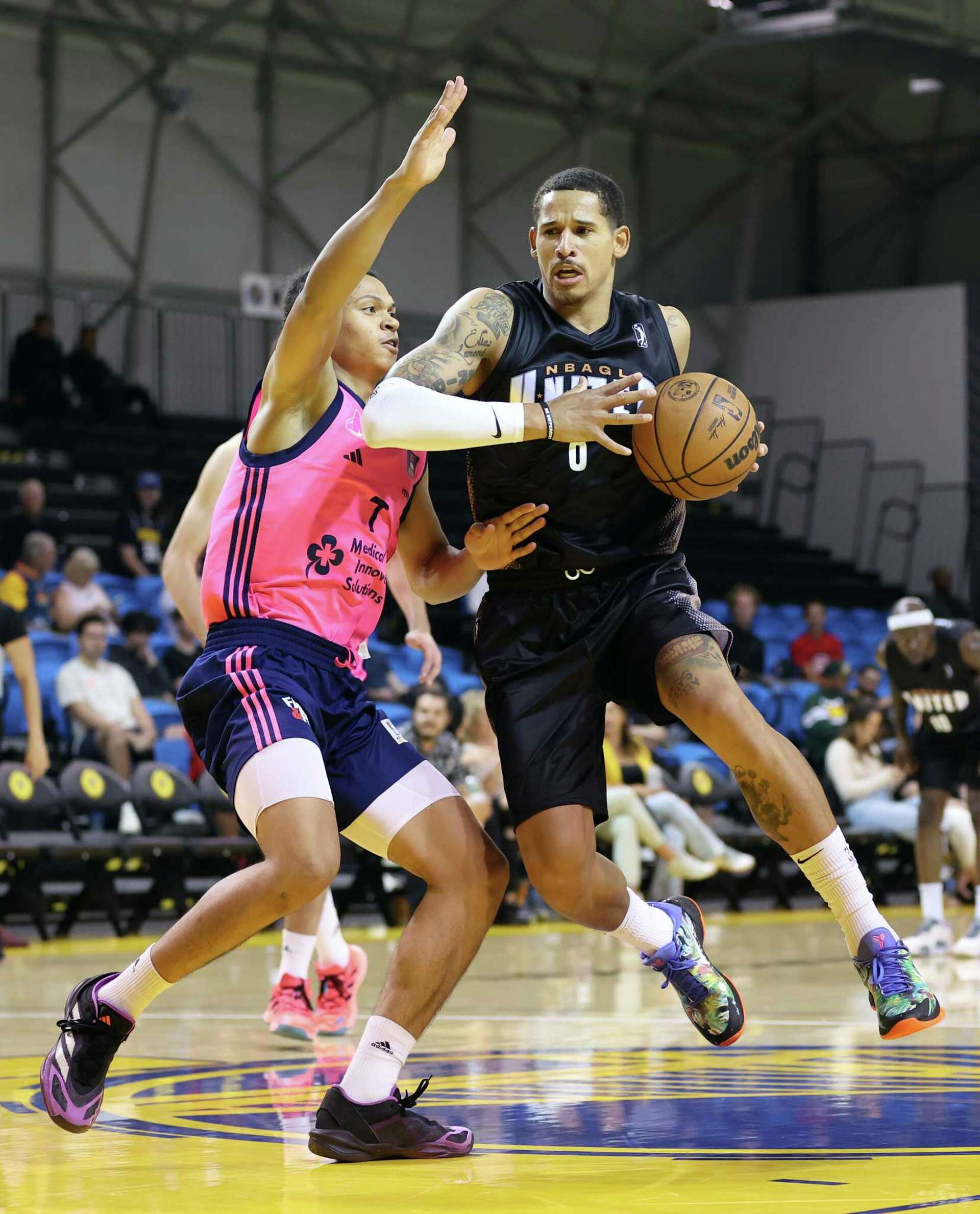 Japanese Steph Curry' dazzles in professional debut in Santa Cruz