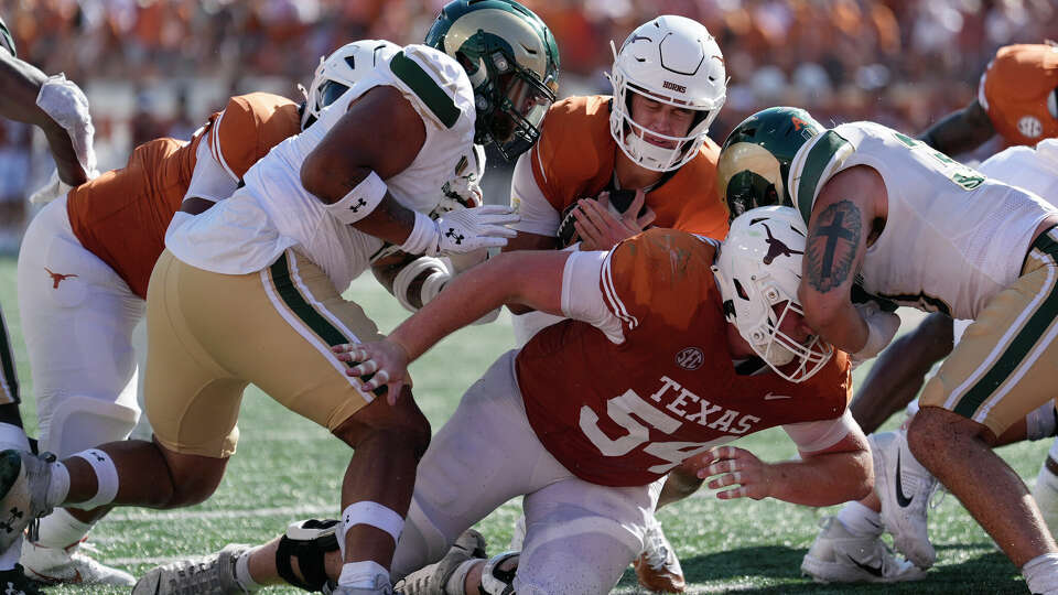 If the Texas offensive line can move Michigan out of the way as it did on this QB run by Arch Manning against Colorado State, it will help the Longhorns' chances in Ann Arbor.