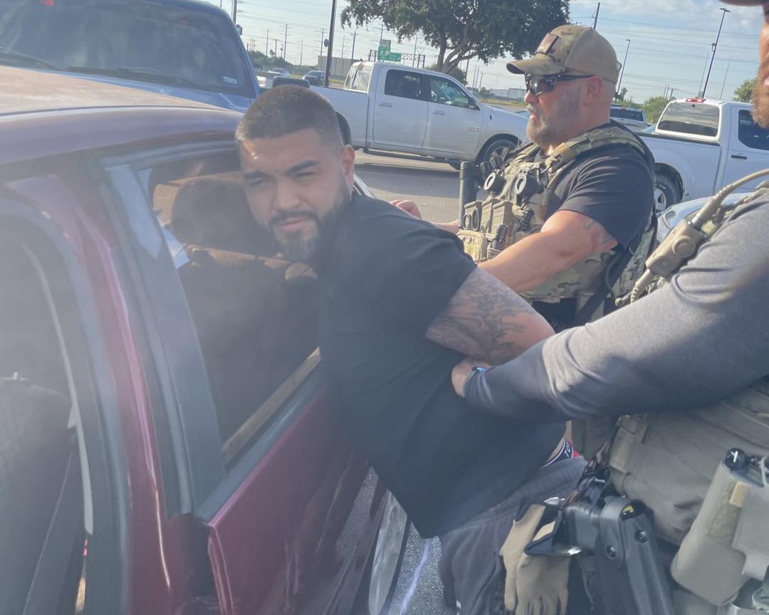 Manhunt for escaped Texas inmate aided by San Antonio police