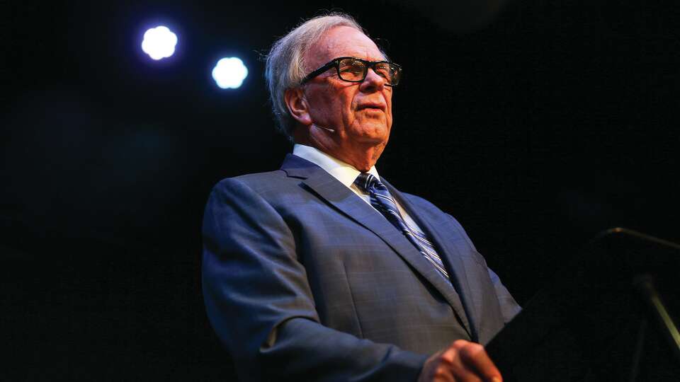 Carroll Dawson, former Houston Rockets general manager, shown at event in 2014. Dawson passed away on Monday.