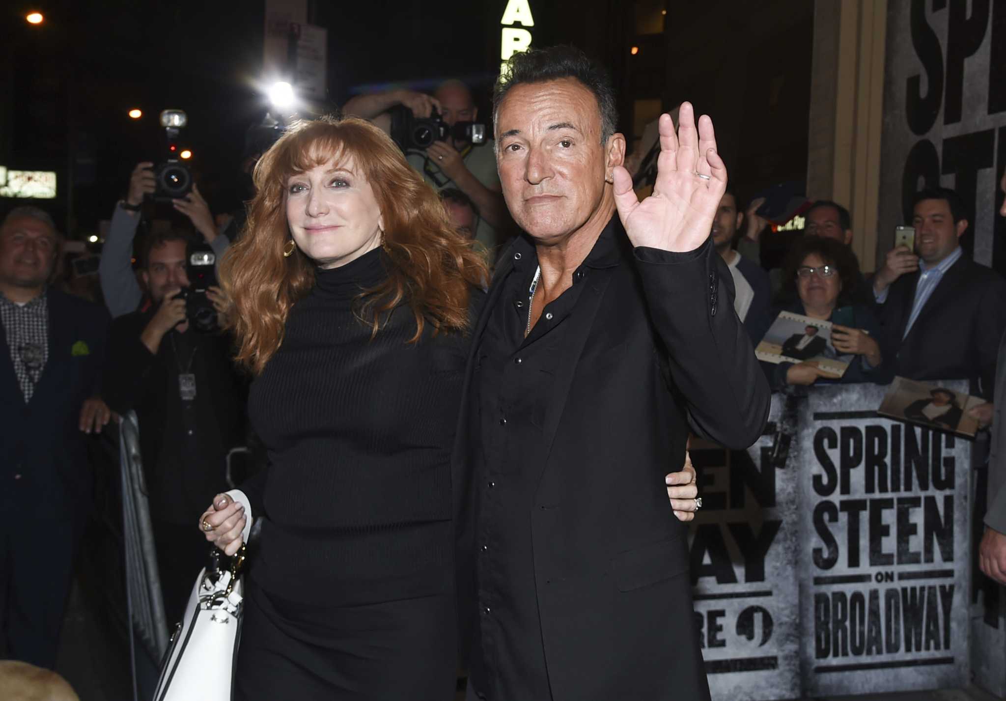 Patti Scialfa, istri dan rekan band Springsteen, mengungkapkan diagnosis kanker