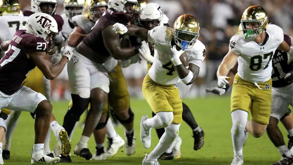 Notre Dame running back Jeremiyah Love (4) breaks free for a touchdown run late in the fourth quarter against Texas A&M during an NCAA college football game Saturday, Aug. 31, 2024, in College Station, Texas. (AP Photo/Sam Craft)