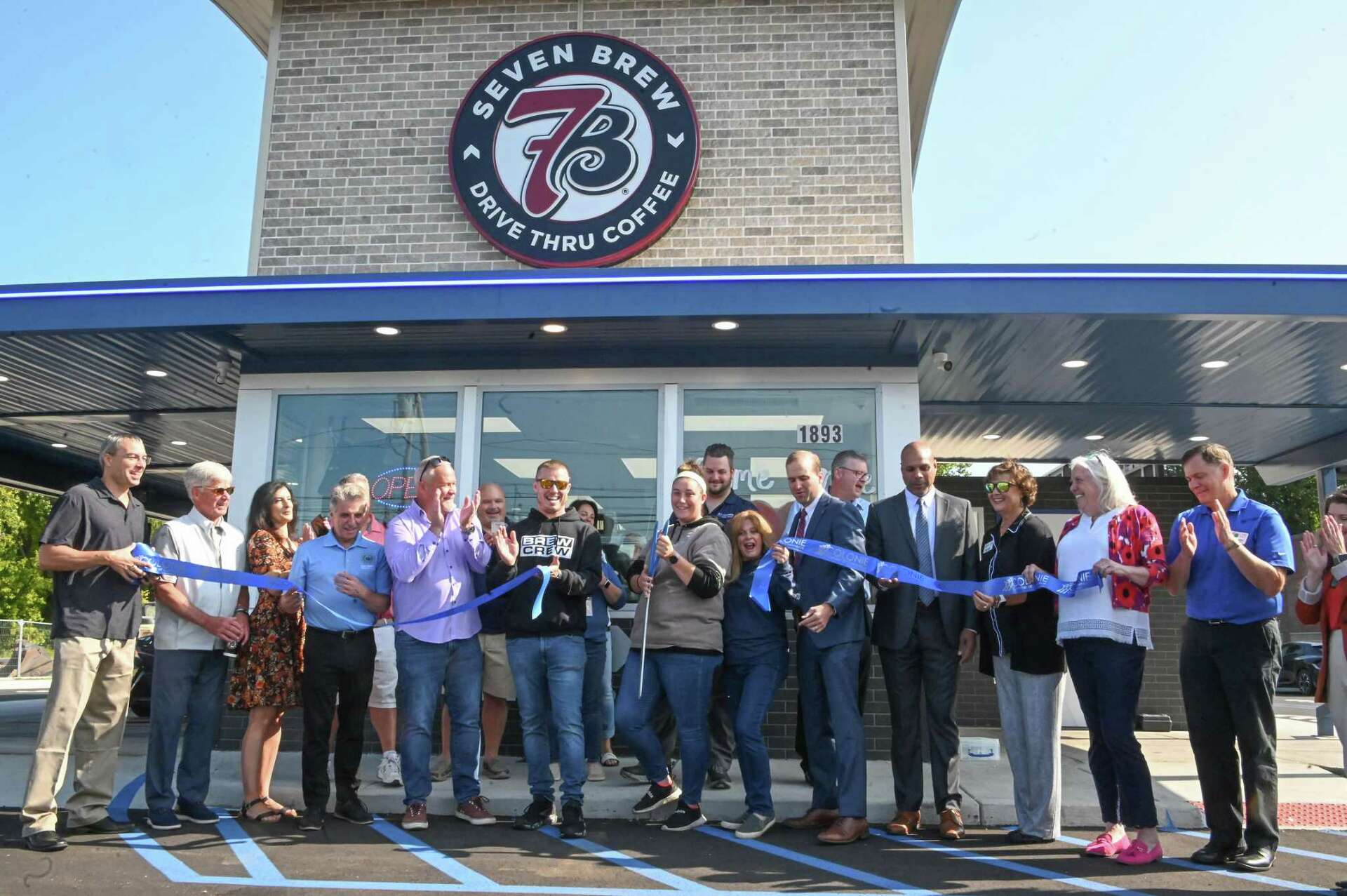 7 Brew Coffee Colonie Photos