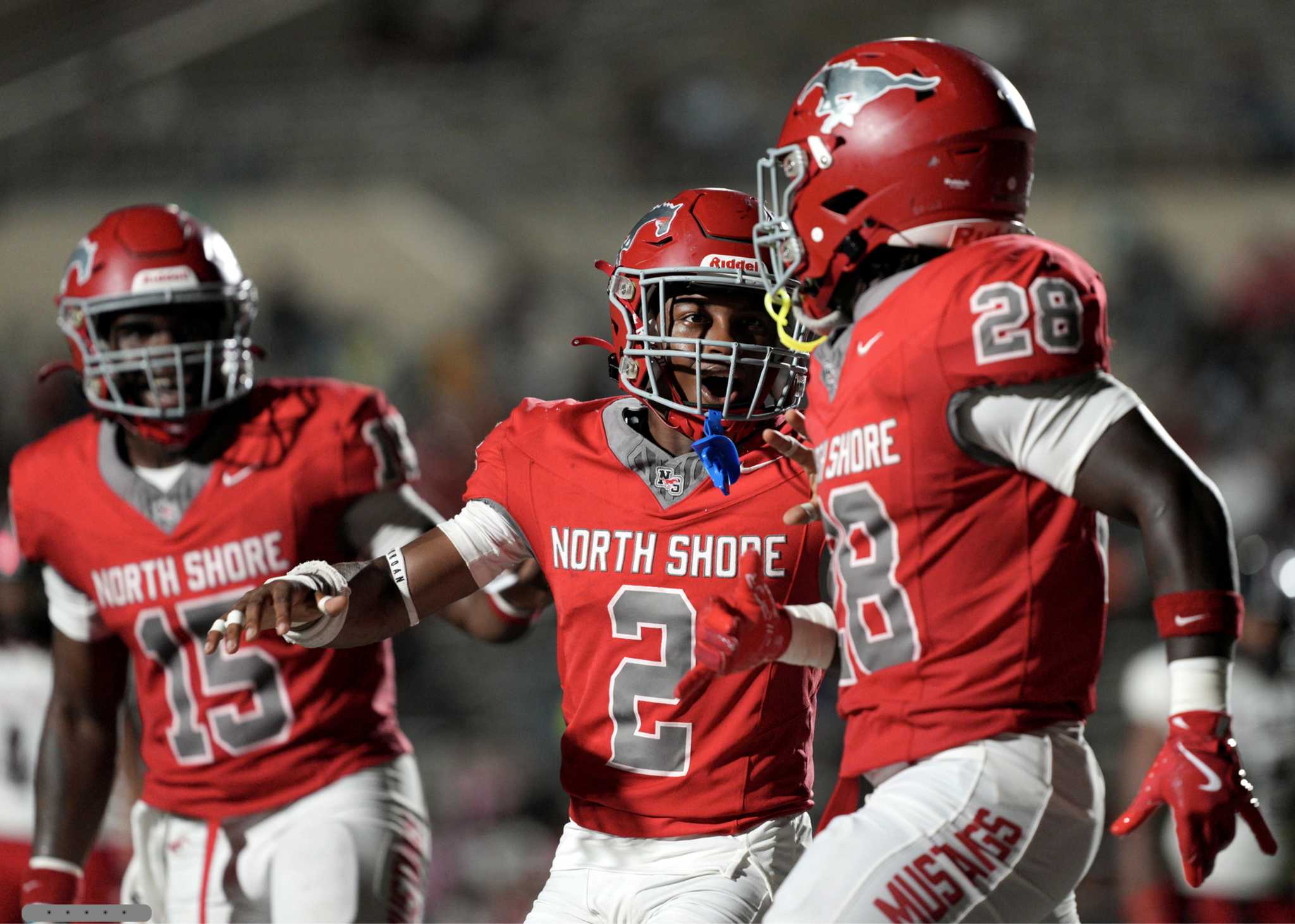 High school football: North Shore dominates Westfield