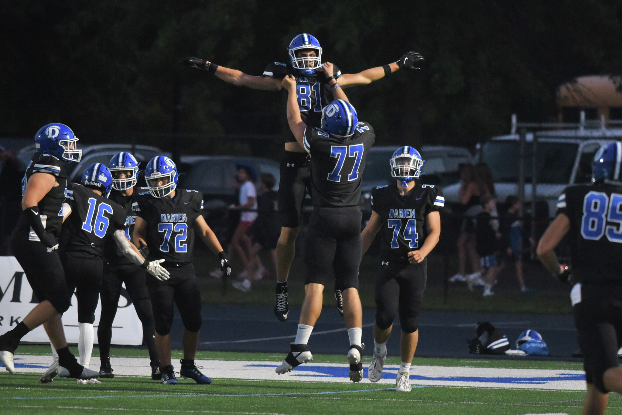 Darien High football routs Cheshire behind Ben Rolapp, Kevin Roche