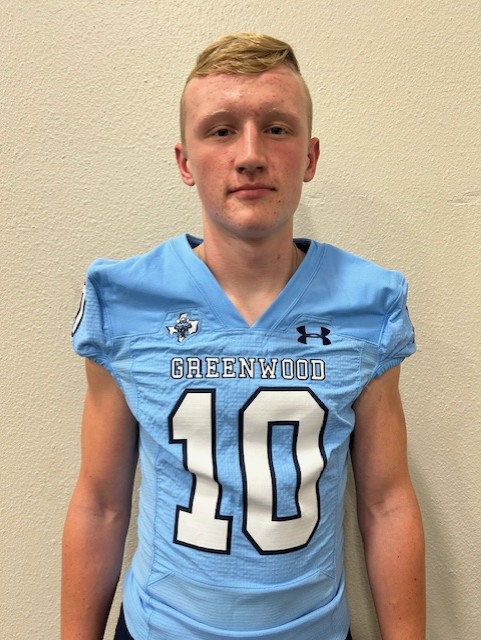 Greenwood football walks off with thrilling win against Andrews