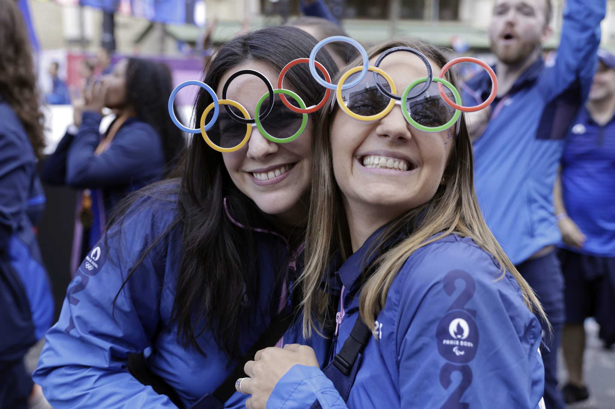 Avec un défilé d’athlètes sur les Champs Elysées, la France organise une dernière fête pour les JO de Paris