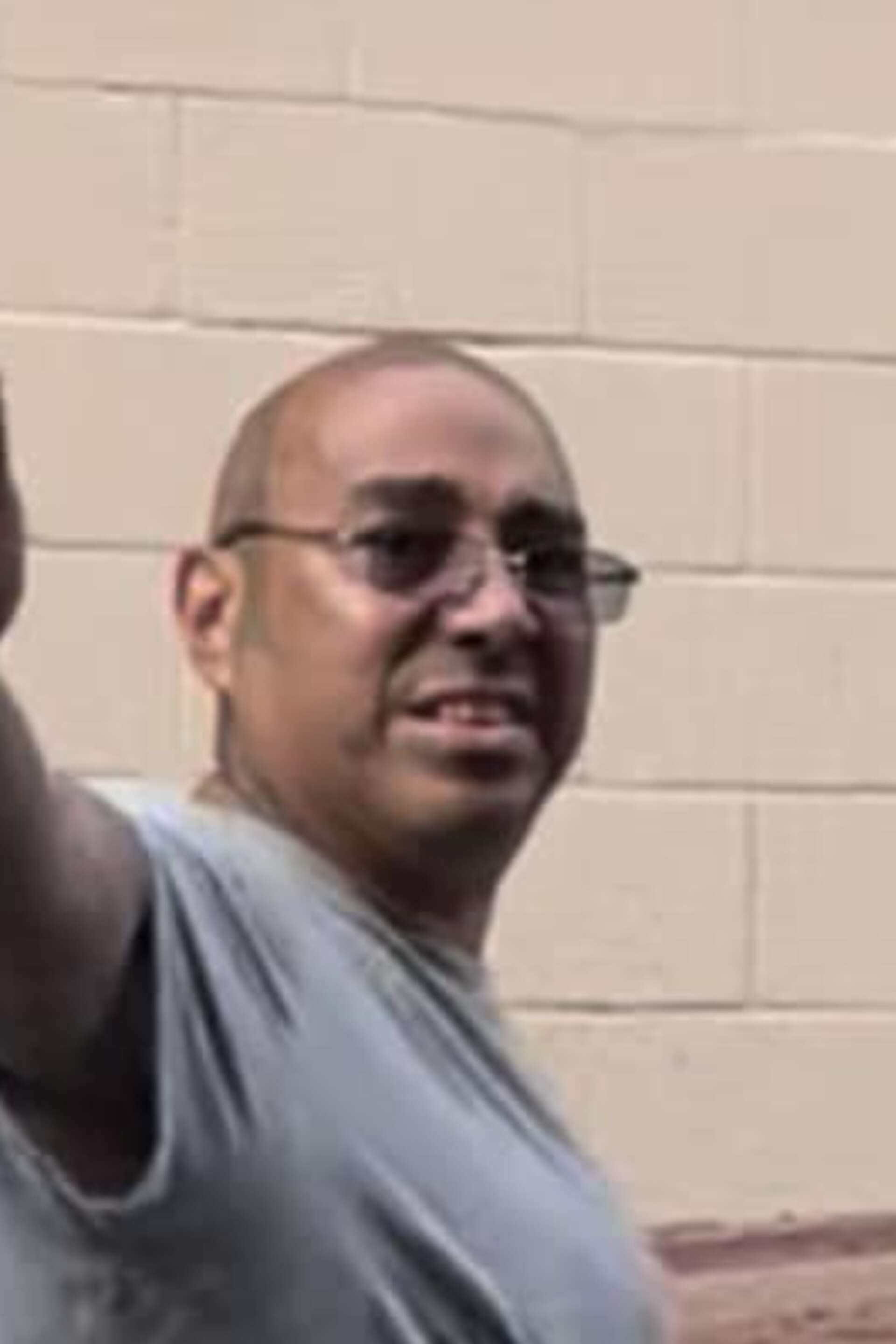 SAPD looking for man accused of attempting to sexually assault woman