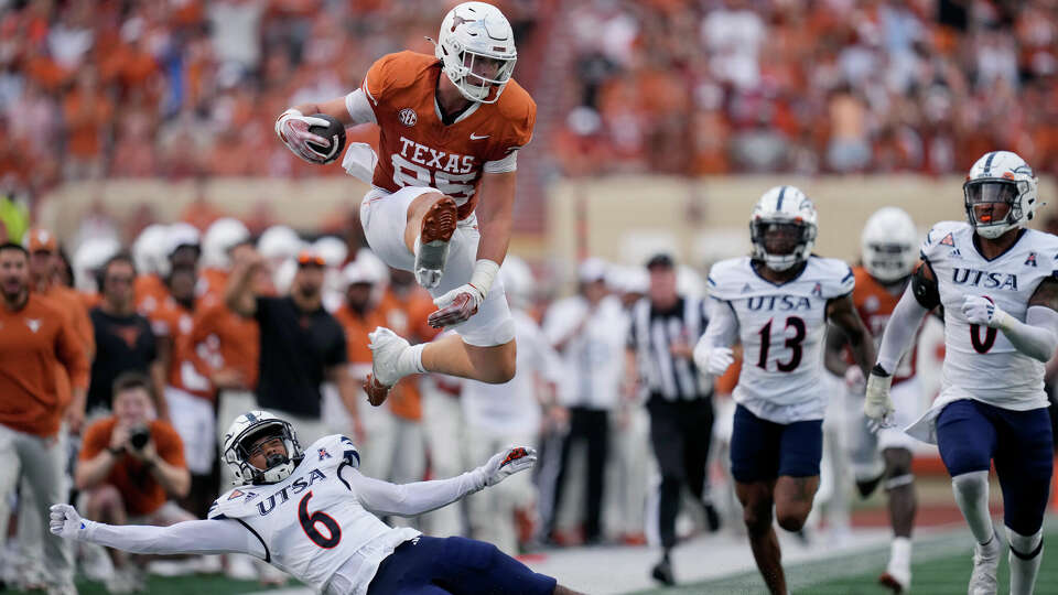 The Longhorns and tight end Gunnar Helm jumped up to No. 1 in the AP poll for the first time since 2008 after a win over UTSA.