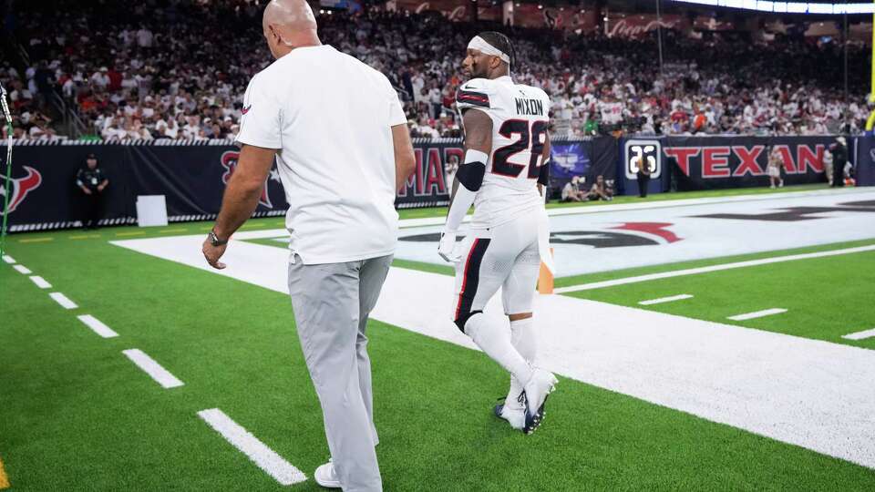 Houston Texans running back Joe Mixon (28) walks off the field after a play during the third quarter of an NFL football game at NRG Stadium, Sunday, Sept. 15, 2024, in Houston.