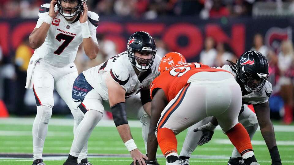 Houston Texans quarterback C.J. Stroud (7) makes a call during the fourth quarter of an NFL football game at NRG Stadium, Sunday, Sept. 15, 2024, in Houston.