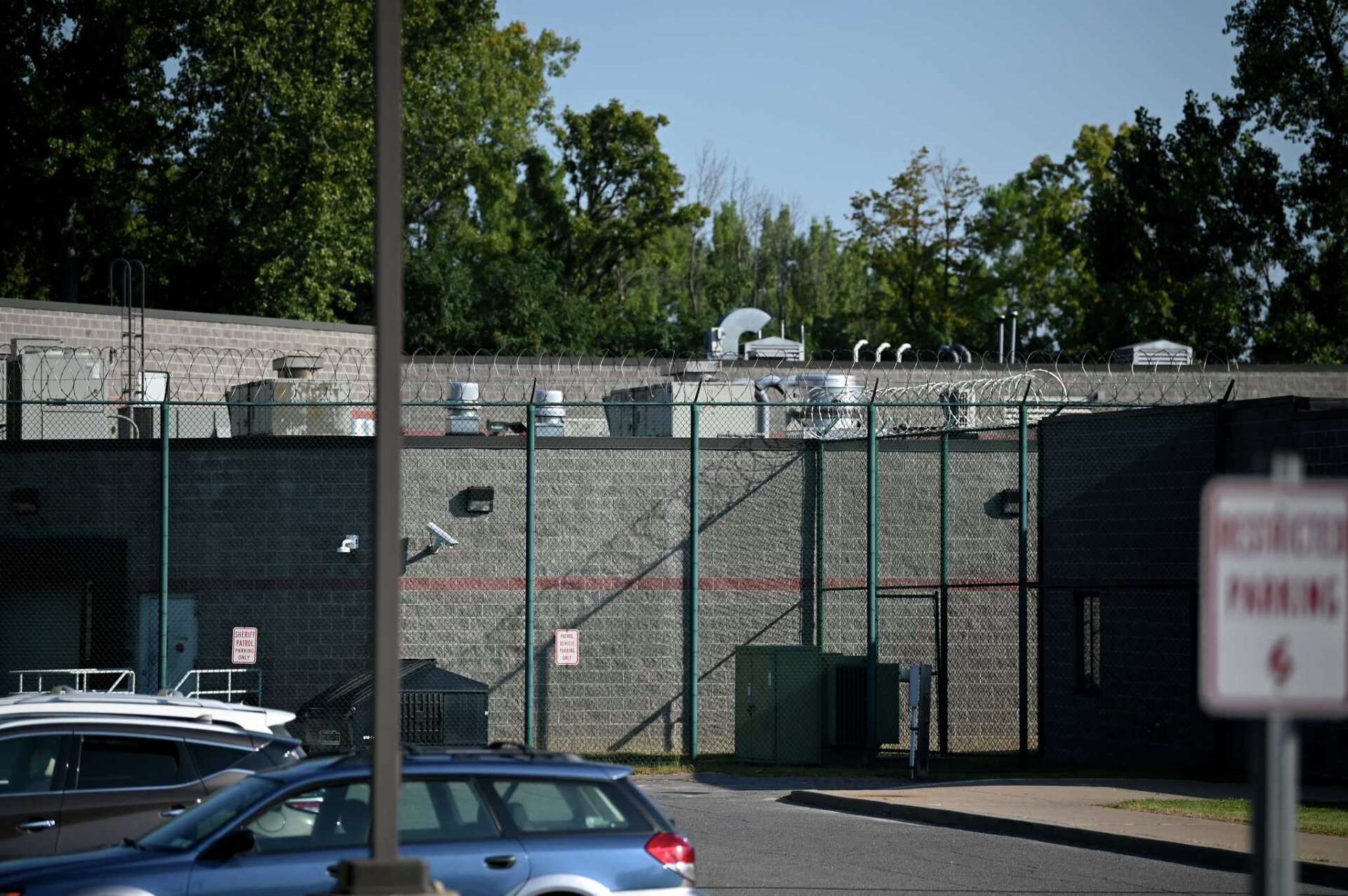 Witness describes a 'coldhearted' death in Clinton County jail