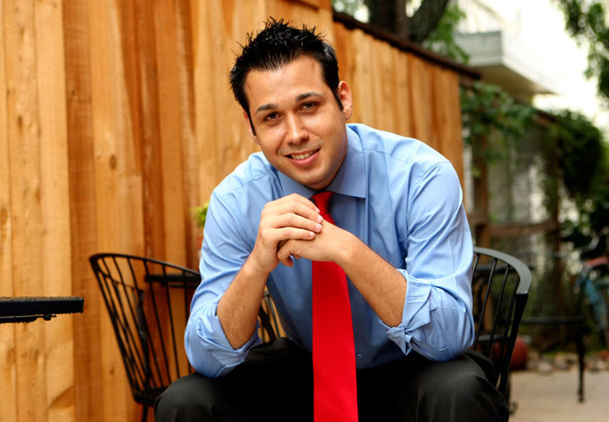 Christopher Mendoza, a Hottest Latino finalist, will appear on the reality show "Hell?s Kitchen" next week.