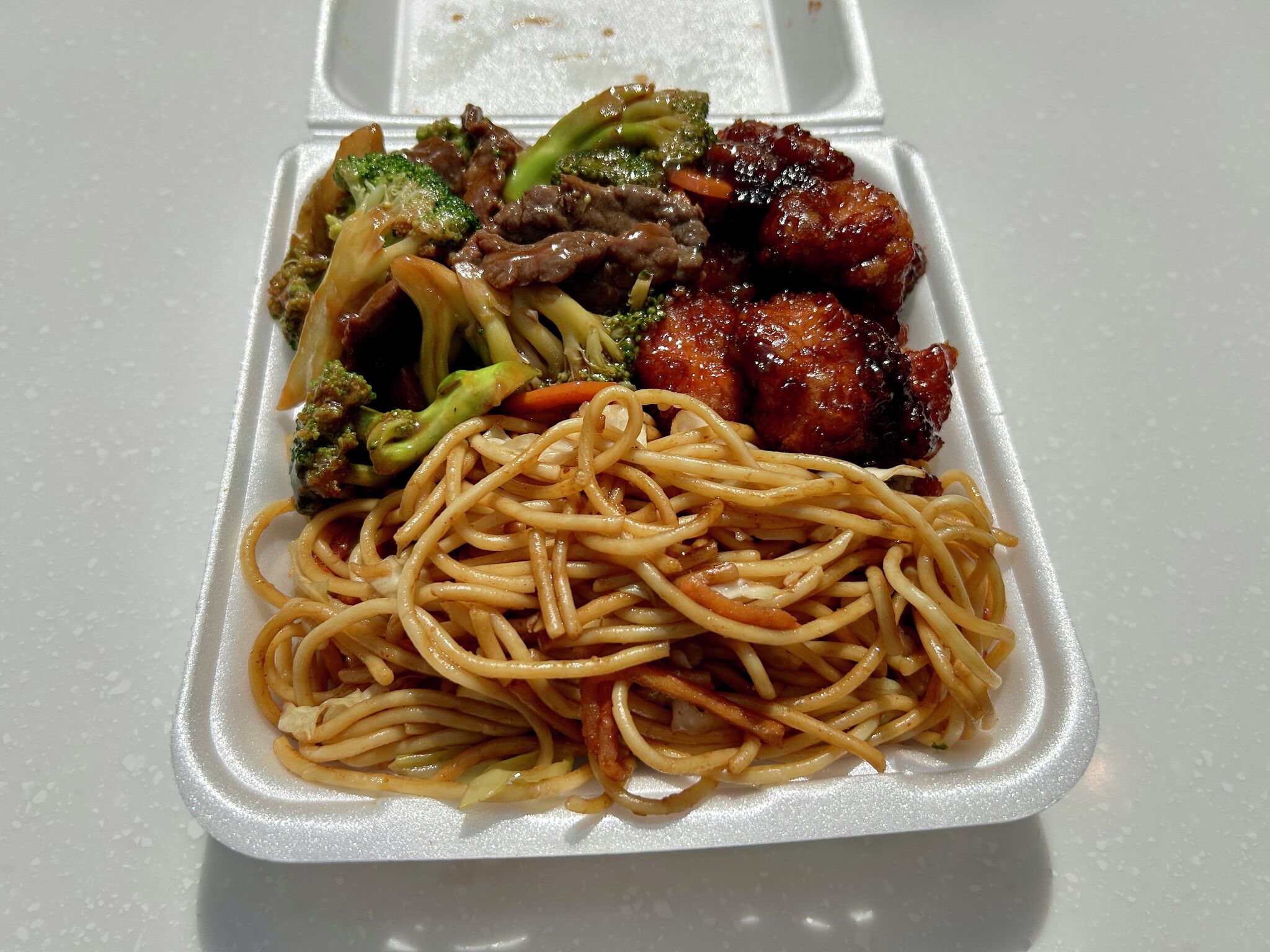 Famous Wok fires up delicious Chinese at San Antonio mall