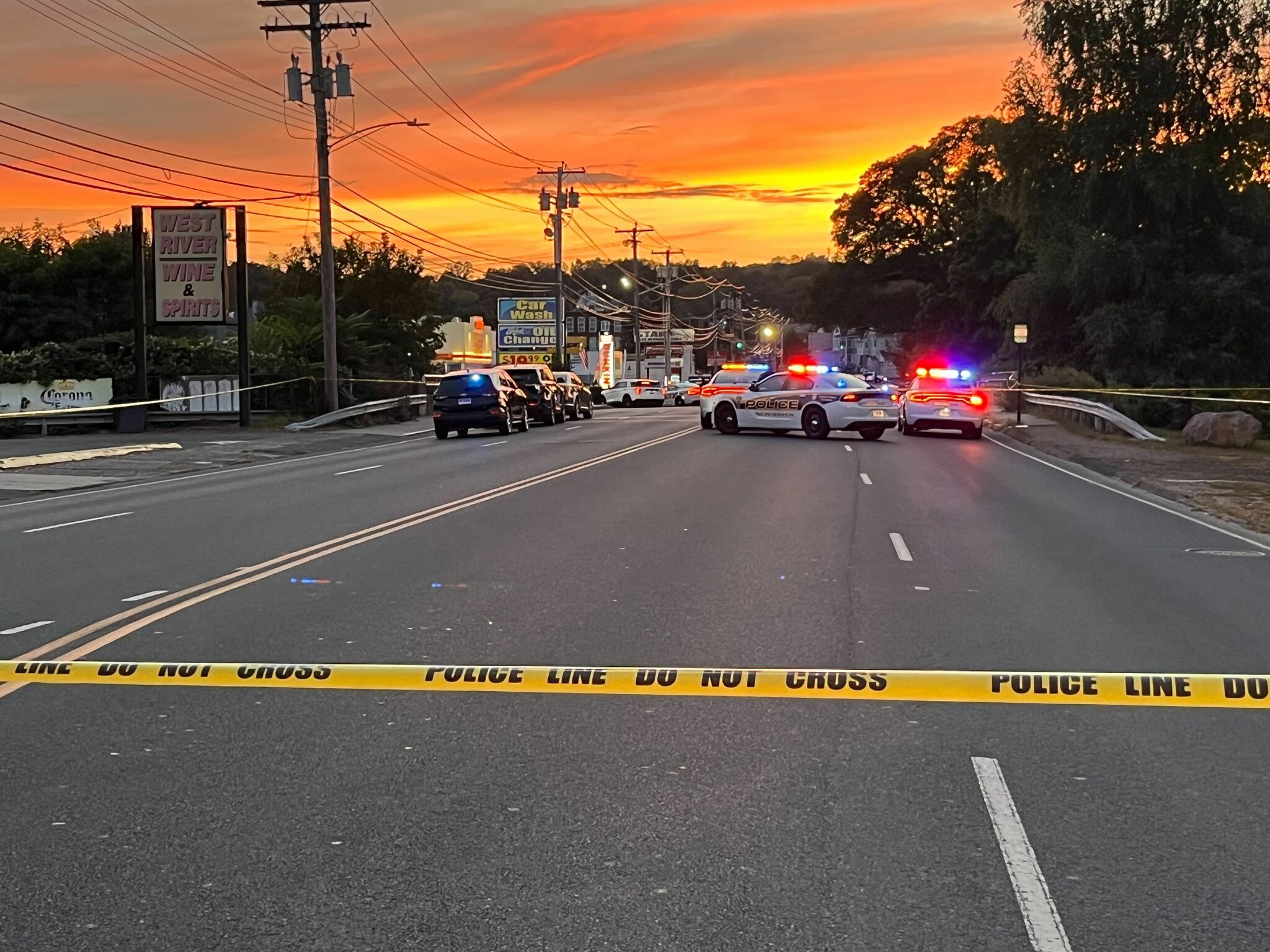 Police officers shoot and kill suspect near car wash in West Haven